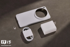 Претендент на звание лучшего камерофона 2026 года. Комплект поставки Vivo X300 Ultra с набором для любителей мобильного фото показали вживую