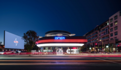 Илон Маск признался: уникальная зарядная станция и ресторан Tesla Diner не имеет финансового значения для Tesla