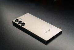 Смартфоны Samsung Galaxy S25 начали получать июльскую One UI 8.5