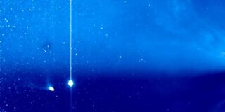 NASA показало, как выброс с Солнца оторвал хвост «комете дьявола»