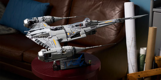 Lego представила набор с культовым истребителем из «Мандалорца» —&nbsp;длиной больше полуметра