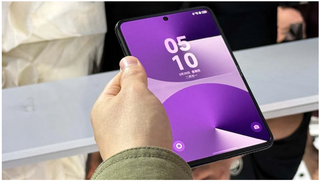 Разрабатывается классический смартфон Huawei с пропорциями планшета