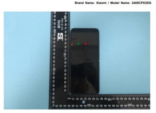 Xiaomi Mix Flip впервые показался на живых фото со всех сторон