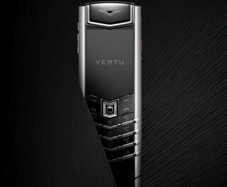 Анонс Vertu Signature S+: кнопочный телефон от 1 890 000 рублей