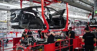 К концу года Tesla сможет выпускать по 40 тысяч электромобилей в неделю