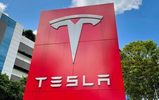 Илон Маск продал акций Tesla ещё на $3,6 млрд