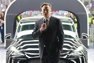 Илон Маск пообещал воздержаться от дальнейшей продажи акций Tesla на года полтора или два