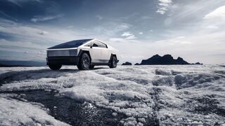 Tesla снизила лизинговые платежи для электрических пикапов Cybertruck