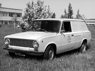 Ростех опубликовал фото так и не попавших на конвейер автомобилей АвтоВАЗа