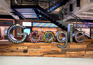 Google завершила подключение трансатлантического подводного кабеля Nuvem между США и Португалией