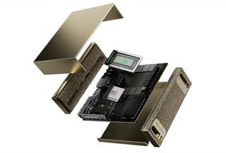 NVIDIA представила мини-суперкомпьютер DGX Spark с вдвое урезанным объёмом памяти