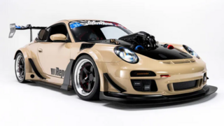 Тюнеры заменили в Porsche 911 двигатель на 7,0-литровый V8 LSX твин-турбо и переместили его вперёд