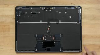 Специалисты iFixit разобрали MacBook Air M2