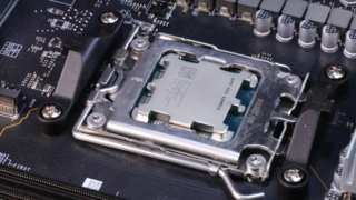 AMD Ryzen 7 7700X в тесте Cinebench R20 на 23% производительнее по сравнению с Ryzen 5 5800X