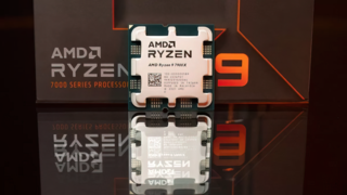 В следствии перегрева AMD Ryzen 9 7900X в тесте CPU-Z немного медленнее Intel Core i7-12700K