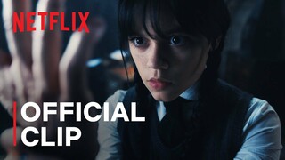 Netflix показал первый отрывок из сериала "Уэнсдэй"