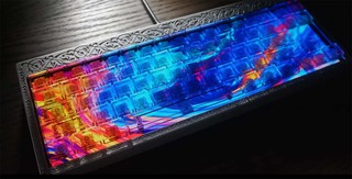 Finalmouse представила механическую клавиатуру Centerpiece с подклавишным дисплеем высокого разрешения