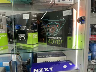 В сербском магазине уже есть возможность приобрести видеокарту GeForce RTX 4070 Ti по цене всего 1400 долларов