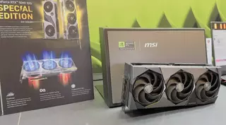 Представлена уникальная видеокарта GeForce RTX 5090 с 5 вентиляторами