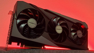 Gigabyte RX 9070 XT Gaming OC разгоняется до 3,24 ГГц во время тестирования в Linux