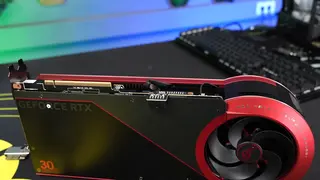 ASUS незаметно изменила способ нанесения термопасты/жидкого металла на RTX 5090 Matrix для улучшения теплоотвода