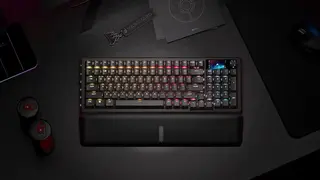 Компания Corsair анонсировала механическую клавиатуру Vanguard 96 Wireless с 3 вариантами подключения