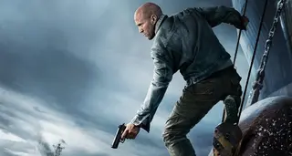Lionsgate представила постер экшн-триллера "Мятеж" с Джейсоном Стэйтемом