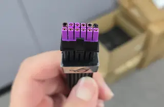 Кабель 12V-2 6 ASUS ROG Equalizer за $50, созданный для защиты от плавления разъёмов, предположительно сам сгорел