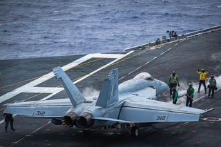 AWS заключила контракт на предоставление облачных сервисов ВМС США на сумму $724 млн 