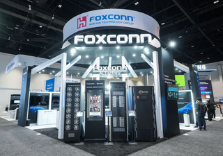 Foxconn наладит массовое производство CPO-коммутаторов в III квартале 2026 года 