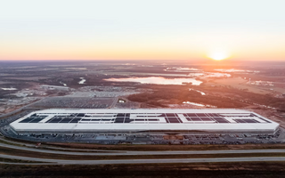 Tesla развернула ИИ-кластер Cortex 2 на территории Gigafactory в Техасе 