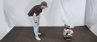 Исследователи Disney Research научили робота автономно копировать поведение людей в реальном времени