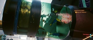 Фанат Cyberpunk 2077 провел в игре сотни часов, но только сейчас обнаружил огромный аквариум с рыбами над дорогой