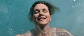 Metacritic назвал лучшие новые сериалы 2025 года – "Переходный возраст", "Чужой: Земля" и Pluribus