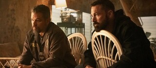 Мэтт Деймон и Бен Аффлек рассказали о требованиях Netflix к экшен-фильмам – сюжет нужно повторять три-четыре раза для "уткнувшихся в телефоны зрителей"
