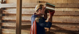 Энтони Старр уже устал от фанатов "Пацанов", которые раз за разом в шутку предлагают ему попить молоко