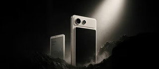 Hisense A10 – смартфон с E Ink дисплеем и съёмным цветным LCD-экраном на задней панели