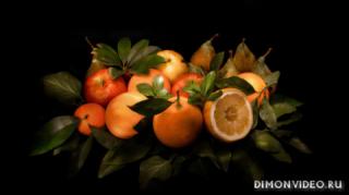 tsitrusy-apelsin-iabloko-natiurmort