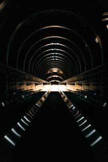 Темные обои: подсветка, тоннель, темный, освещение