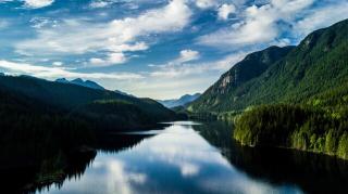 Обои № 645605 mountains